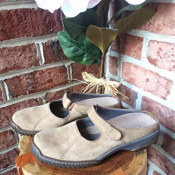 CLARKS Nubuck Leather Mules - Picture 2 of 4